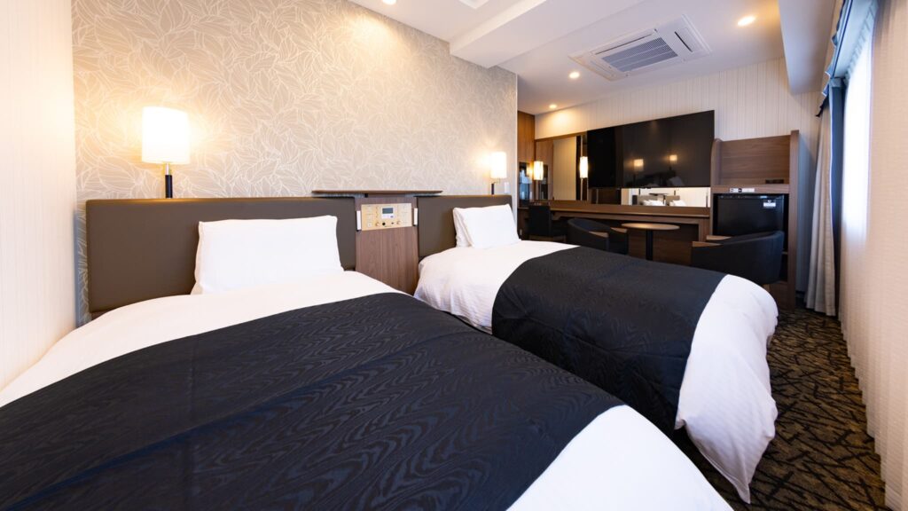 アパホテル〈広島駅前スタジアム口〉