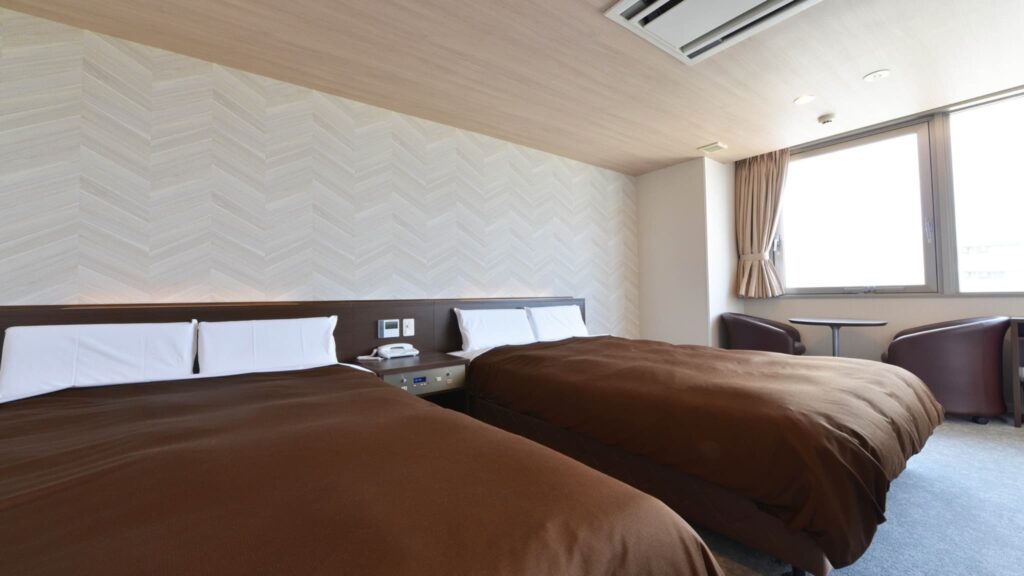 ホテルニューガイア ドーム前